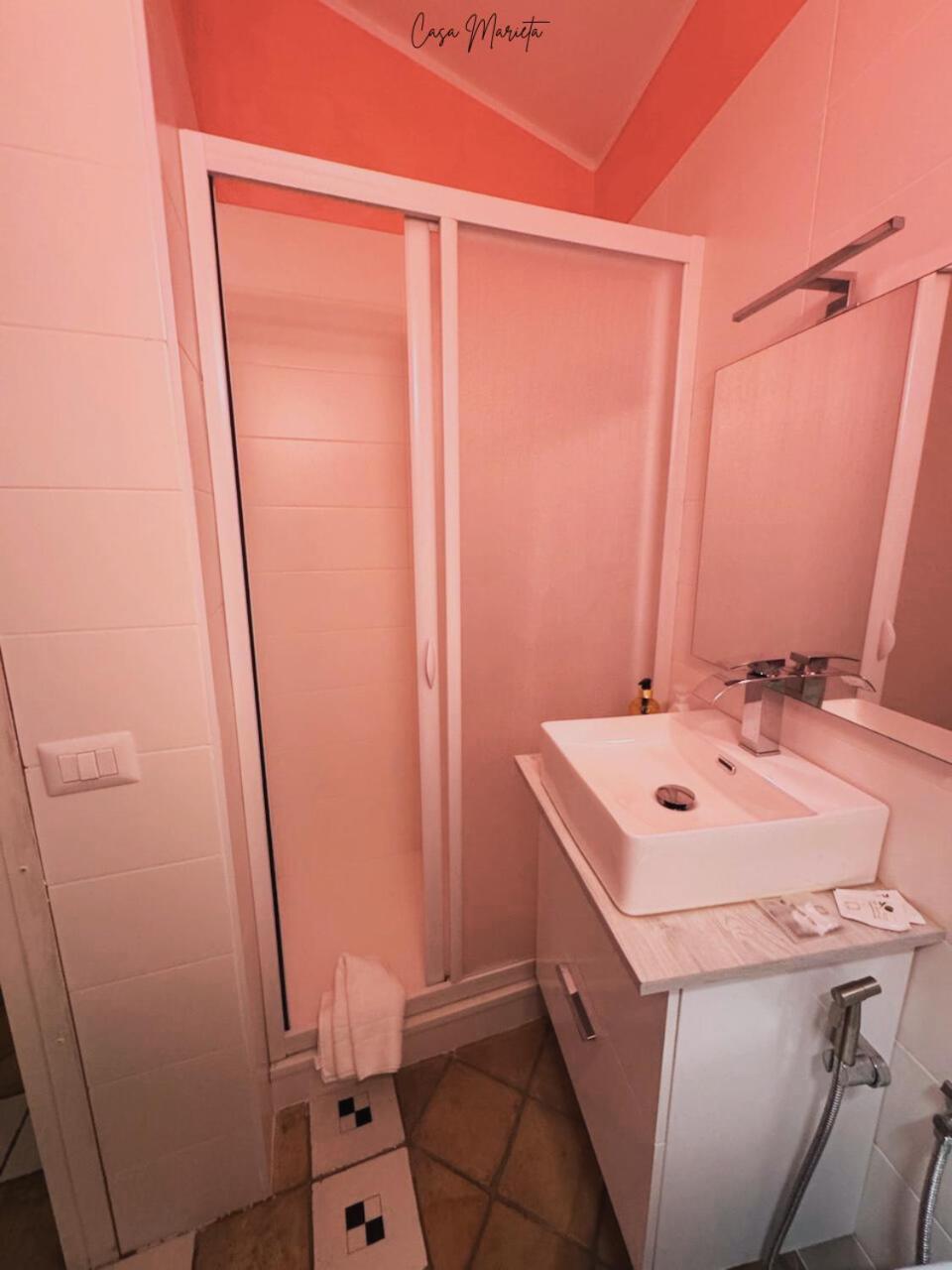 Marieta Rooms Sarzana Exteriér fotografie