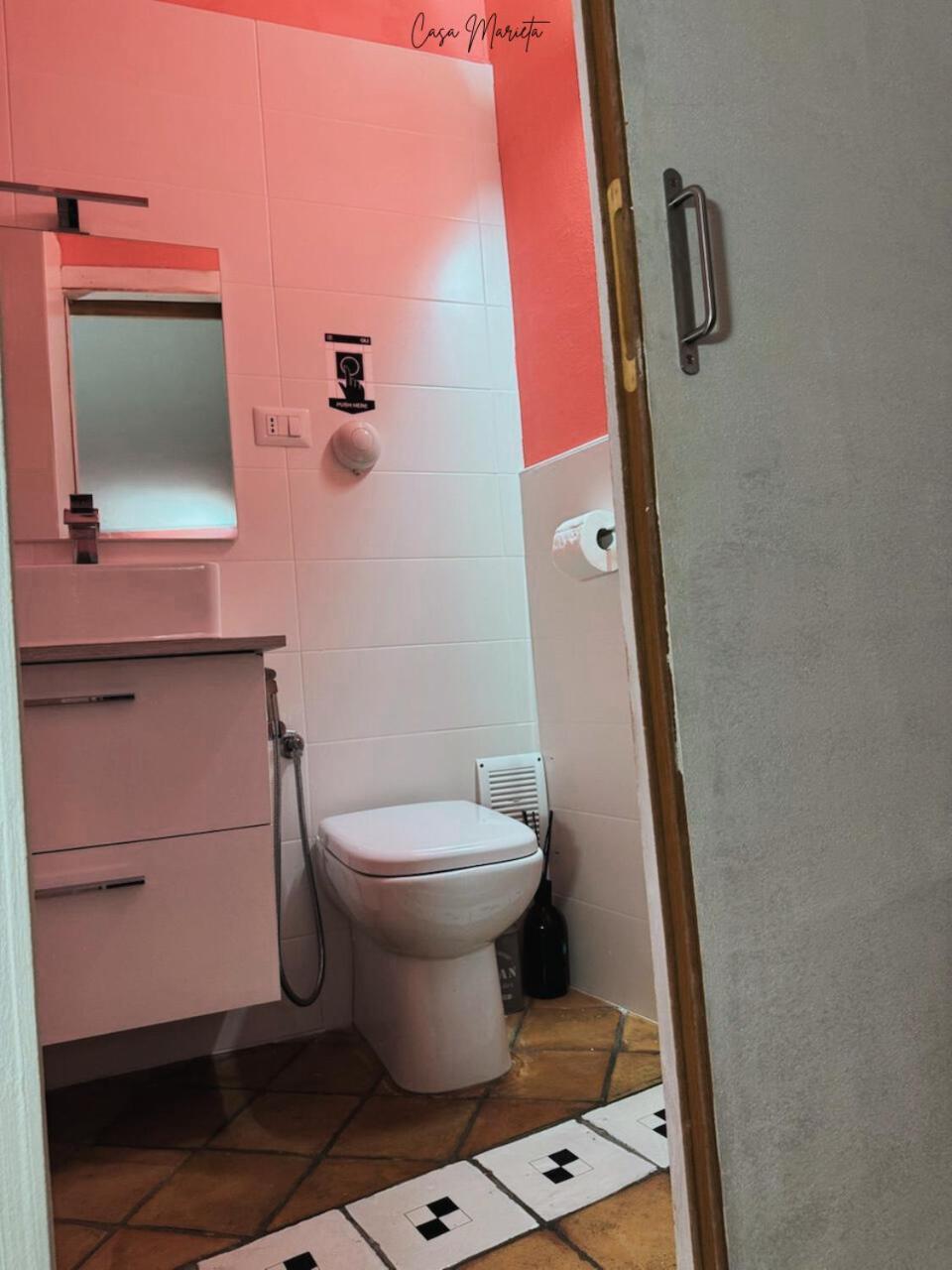 Marieta Rooms Sarzana Exteriér fotografie