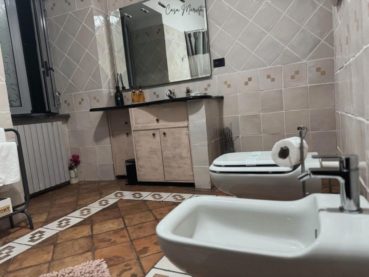 Marieta Rooms Sarzana Exteriér fotografie