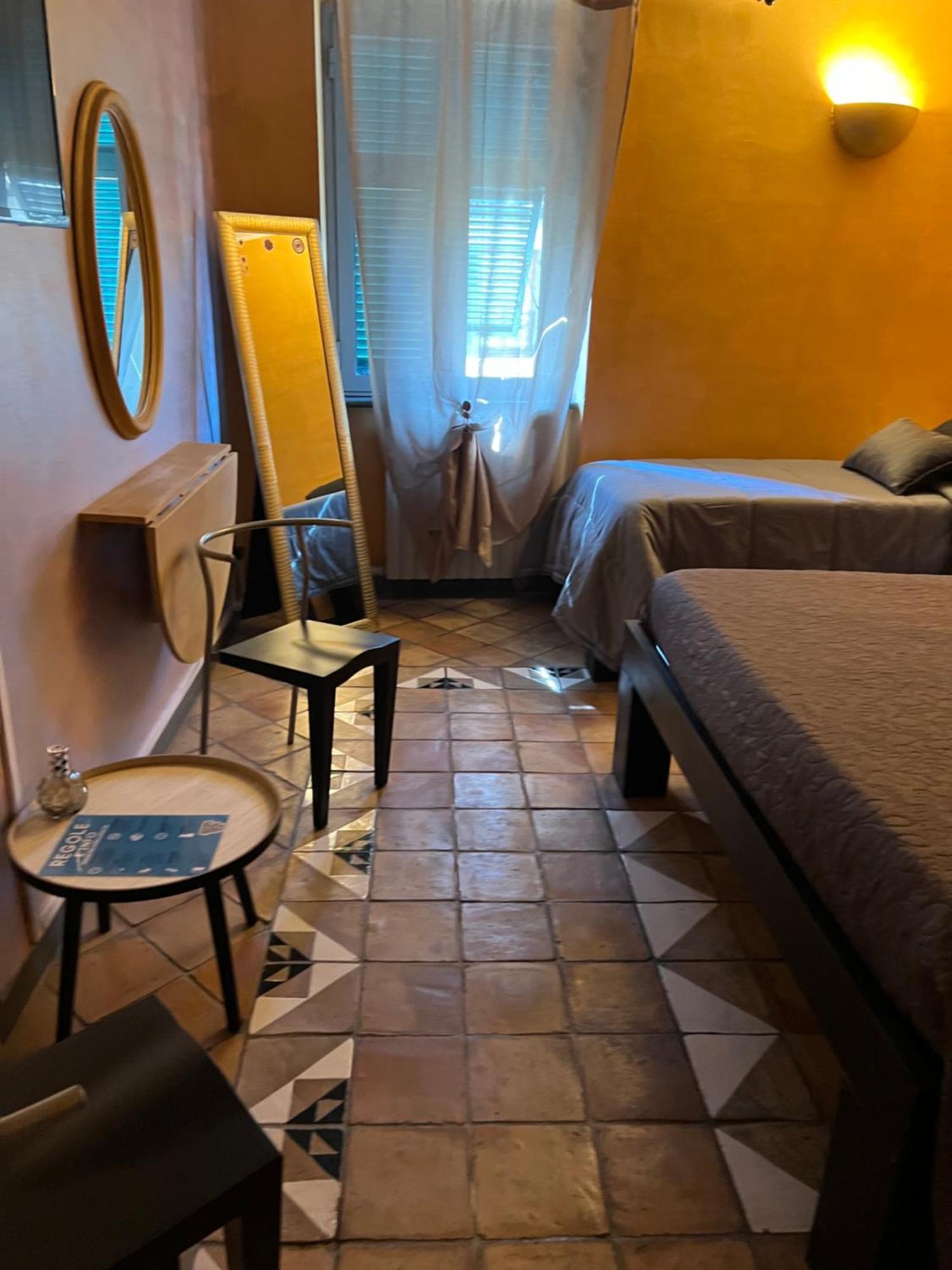 Marieta Rooms Sarzana Exteriér fotografie